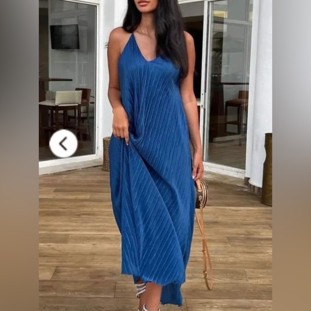 ❌SOLD - Zara Deep Blue Pleated Maxi Dress